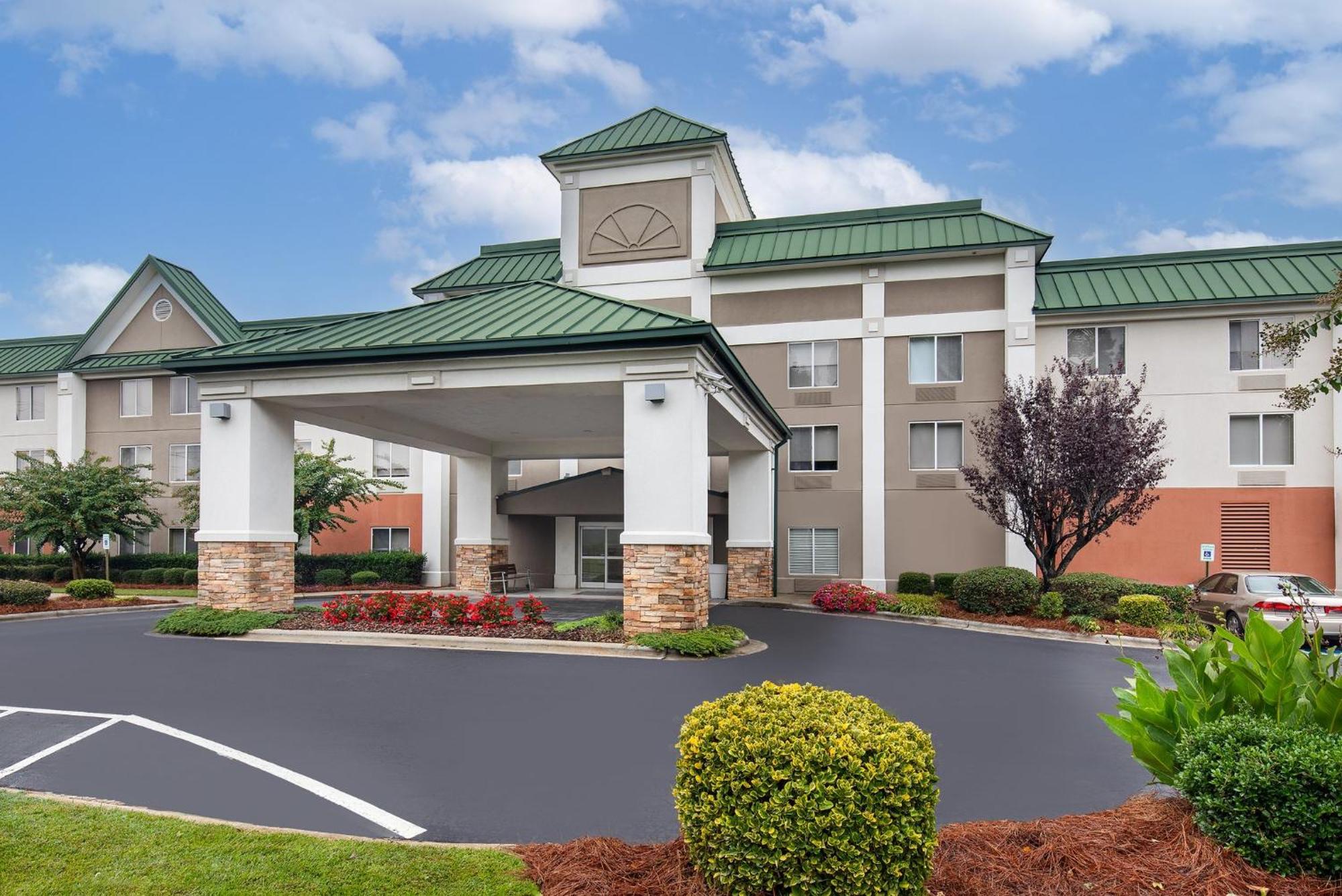 Holiday Inn Express & Suites Kings Mountain - Shelby Area By Ihg Exterior photo